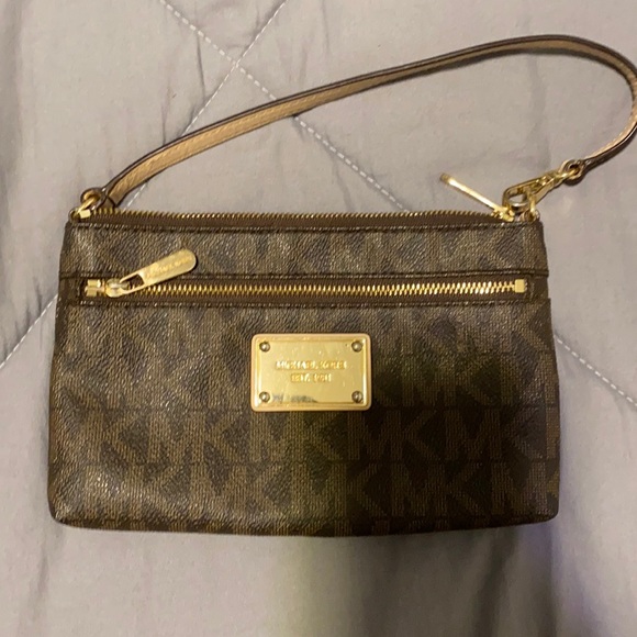 wristlet - Picture 1 of 1